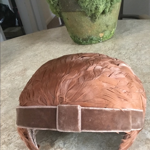 VTG Feather Hat - Picture 6 of 7